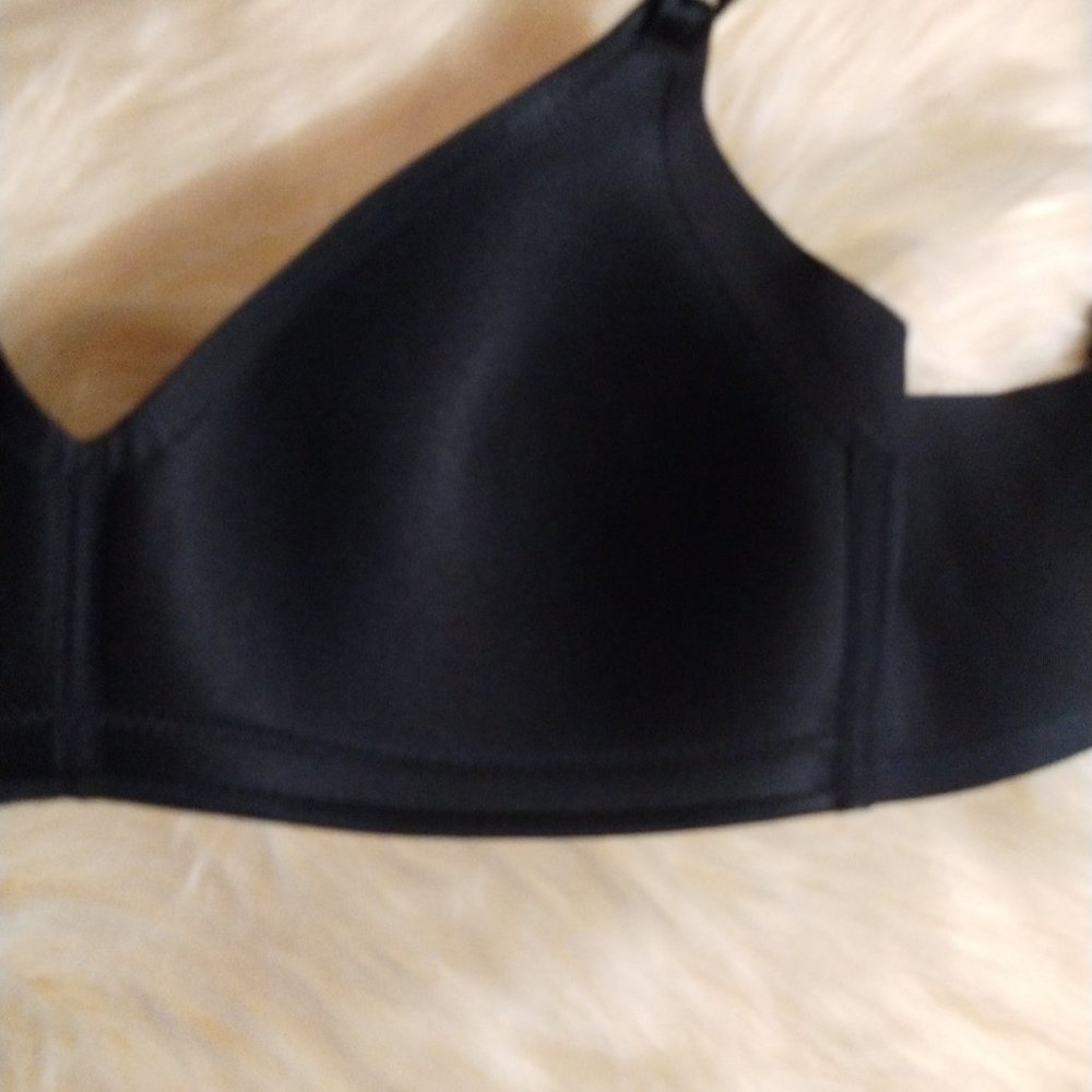 Warners (38B) Underarm-Smoothing Comfort Wireless Lightly Lined T-Shirt Bra - Picture 5 of 7